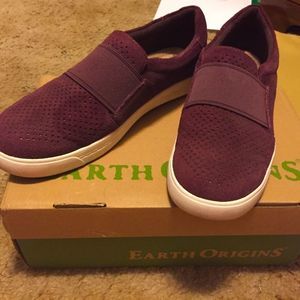 Earth Origins Plum Suede Slip On Shoes 9